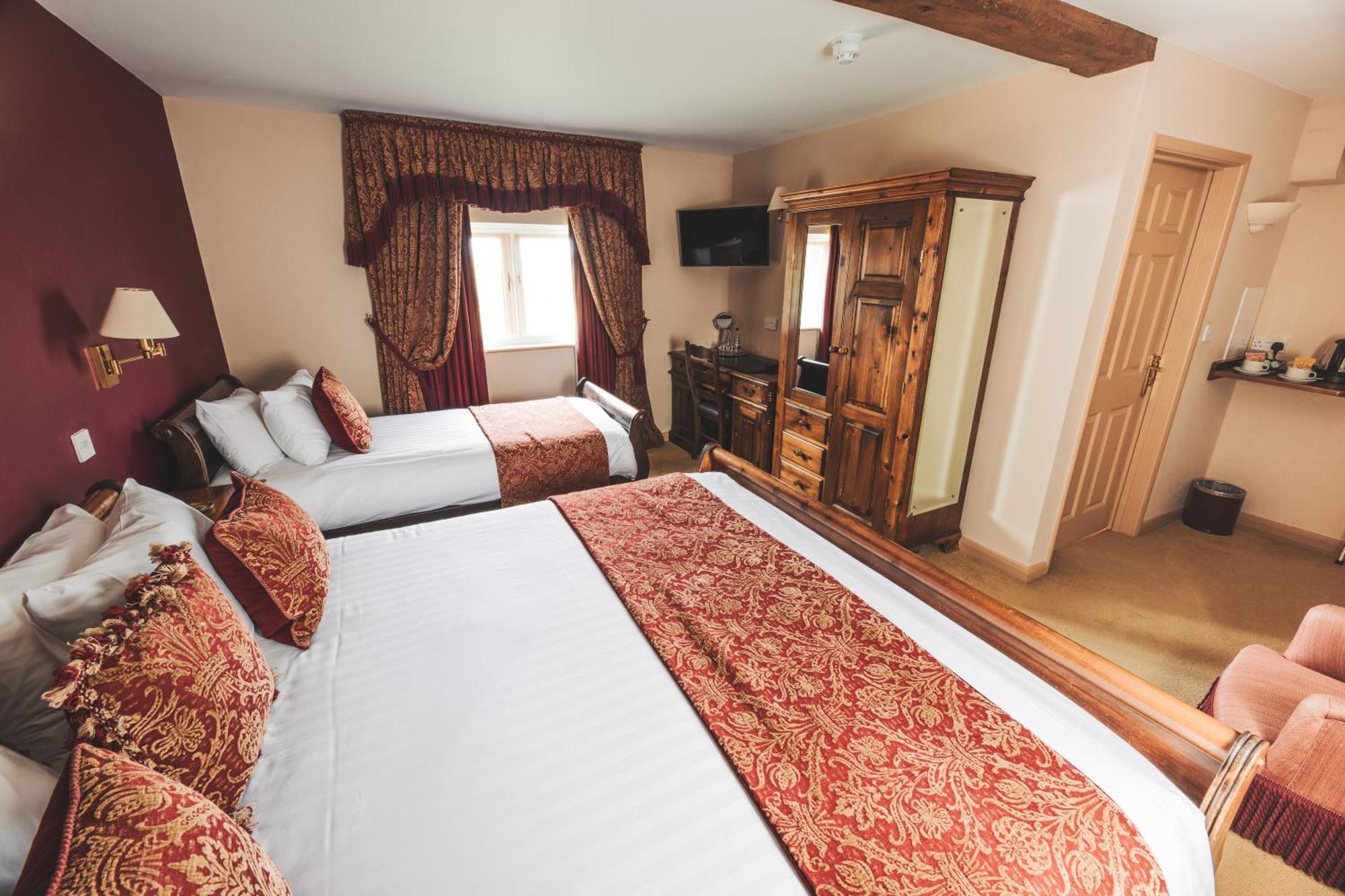 The Auberge Yaxley  Buitenkant foto