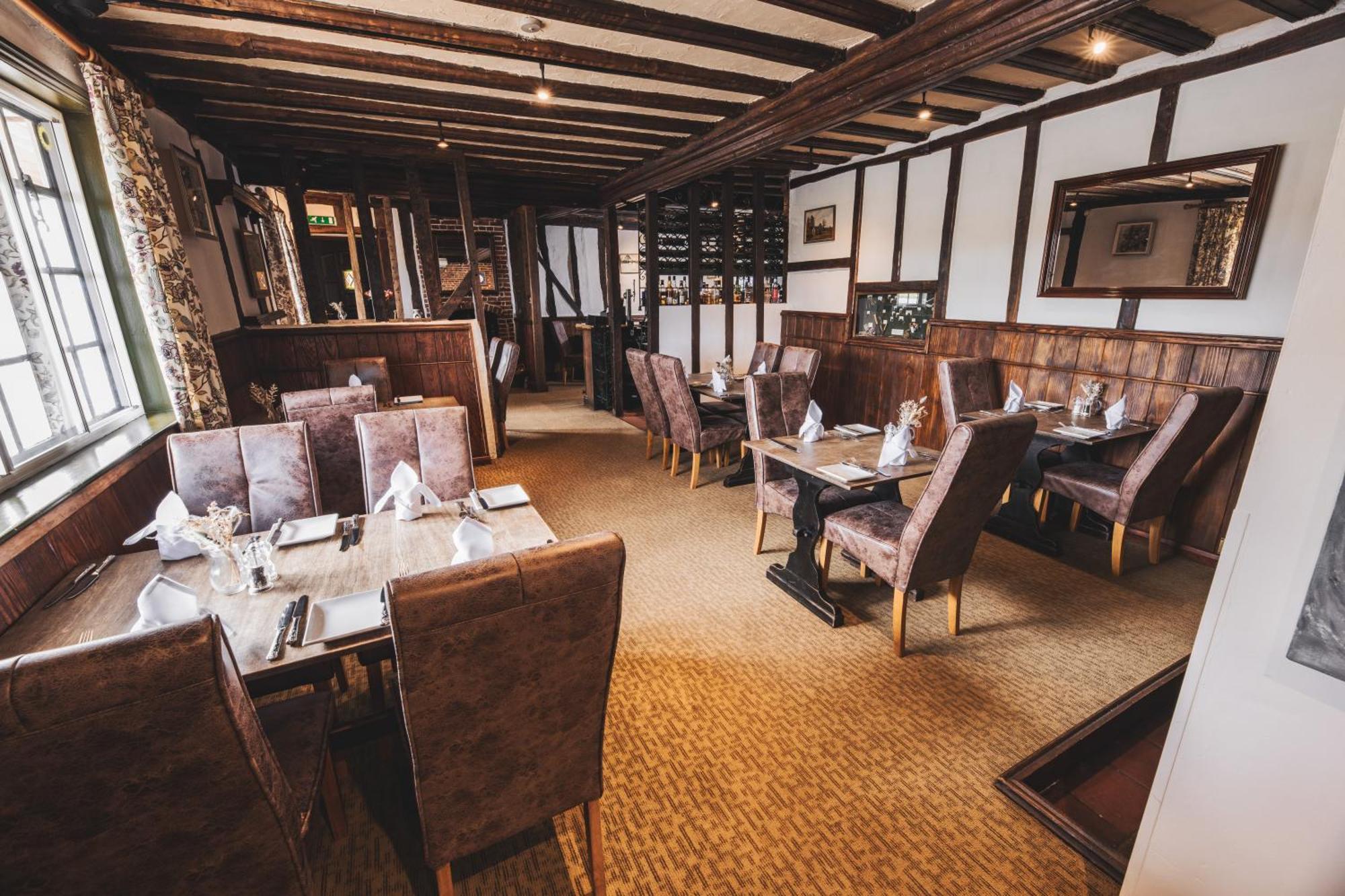 The Auberge Yaxley  Buitenkant foto